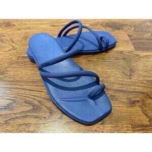 Crocs Women's Miami Toe Loop Sandal Blue - Size 5 Stylish Beach Sandals